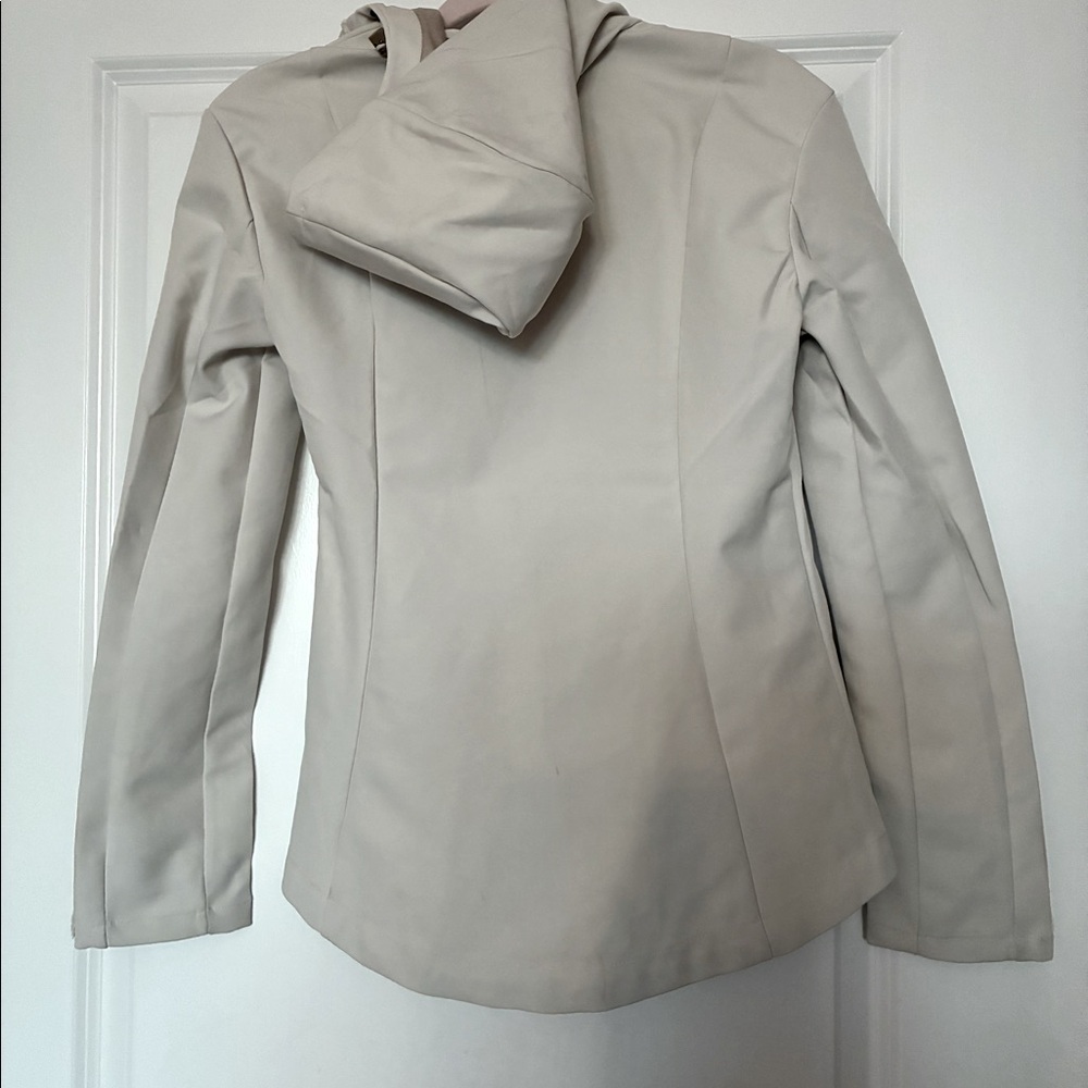 NWOT Avalanche Cream Zip Up